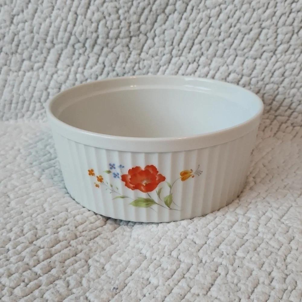 Vintage 80's Heartside Bake N Serve 1.5 qt. Souffle Porcelain floral baking dish